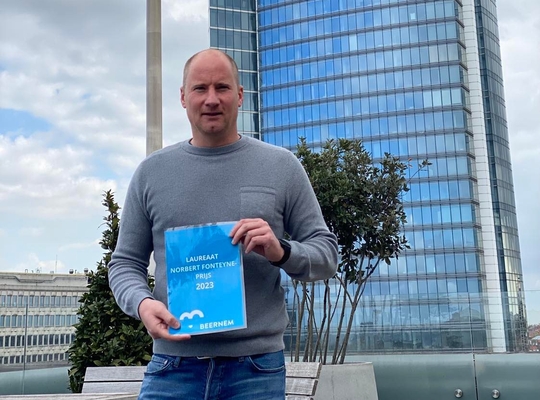 N-VA wil via Norbert Fonteyne-prijs ondernemers met originele Nederlandstalige naam belonen N-VA wil via Norbert Fonteyne-prijs ondernemers met originele Nederlandstalige naam belonen